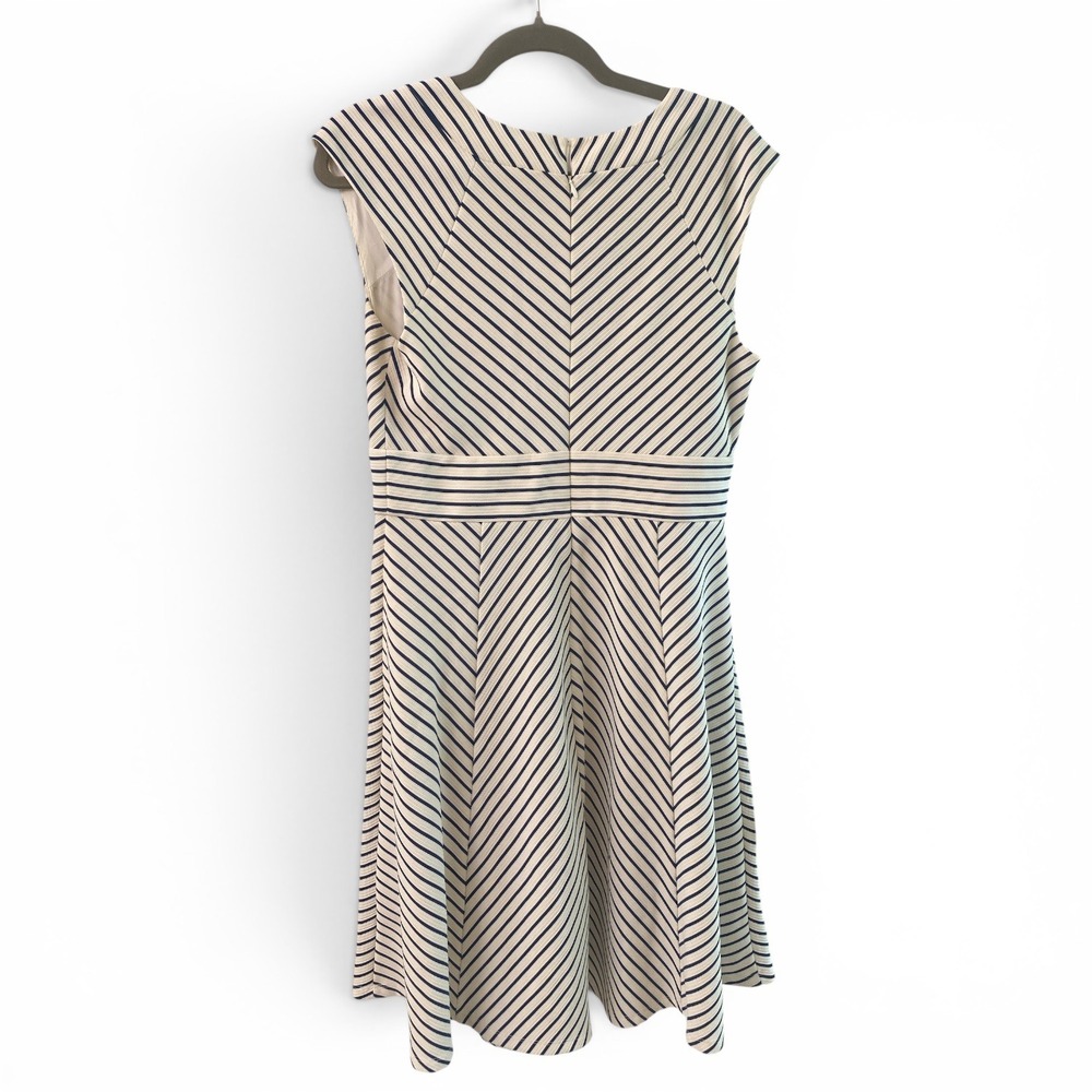 Adrianna Papell Dress Womens Large Navy White Striped Fit Flare V-Neck Cap Sleve - Picture 2 of 5